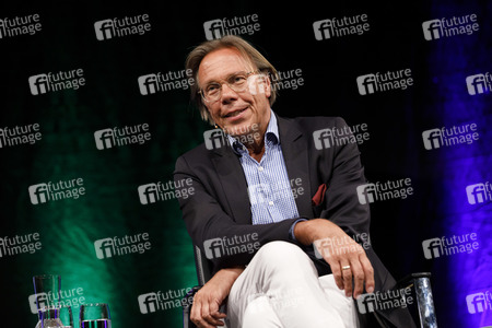 Robert Habeck und Harald Welzer auf der phil.cologne 2019 in Köln