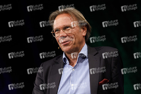 Robert Habeck und Harald Welzer auf der phil.cologne 2019 in Köln