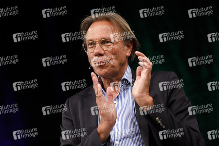 Robert Habeck und Harald Welzer auf der phil.cologne 2019 in Köln