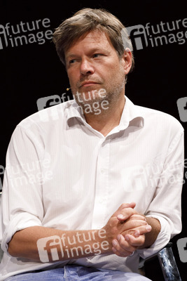 Robert Habeck und Harald Welzer auf der phil.cologne 2019 in Köln