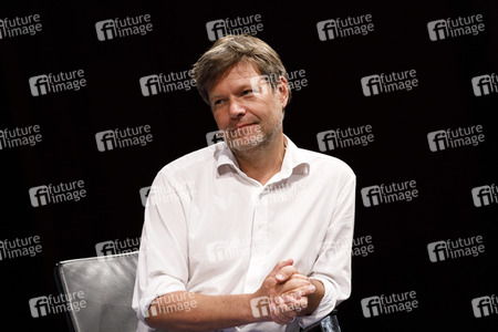 Robert Habeck und Harald Welzer auf der phil.cologne 2019 in Köln