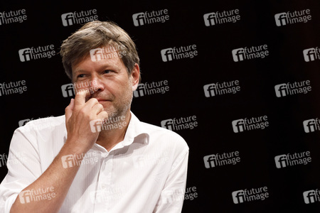Robert Habeck und Harald Welzer auf der phil.cologne 2019 in Köln