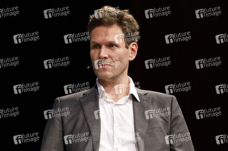 Bernhard Schlink und Tobias Rosefeldt auf der phil.cologne 2019 in Köln