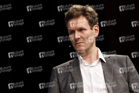 Bernhard Schlink und Tobias Rosefeldt auf der phil.cologne 2019 in Köln