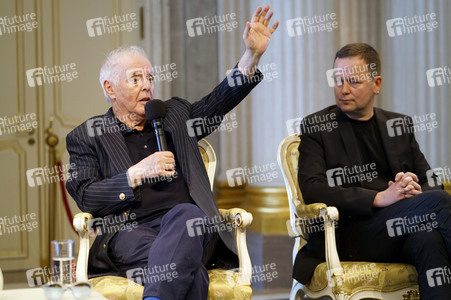 Pressekonferenz zur Zukunft der Staatsoper Unter den Linden in Berlin
