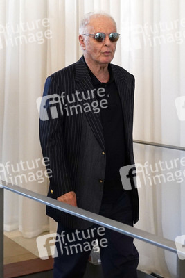Pressekonferenz zur Zukunft der Staatsoper Unter den Linden in Berlin