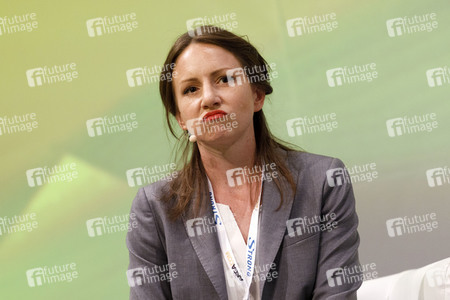 Breitbandgipfel 'Glasfaserausbau im Faktencheck' in Köln