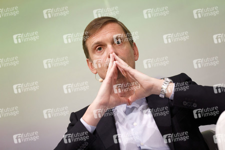 Breitbandgipfel 'Glasfaserausbau im Faktencheck' in Köln