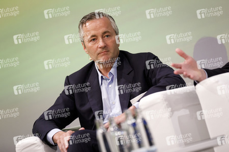 Breitbandgipfel 'Glasfaserausbau im Faktencheck' in Köln