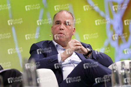 Breitbandgipfel 'Glasfaserausbau im Faktencheck' in Köln