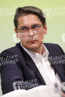 Breitbandgipfel 'Glasfaserausbau im Faktencheck' in Köln