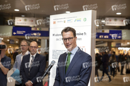 Unterzeichnung der MOF 3-Vereinbarung in Köln