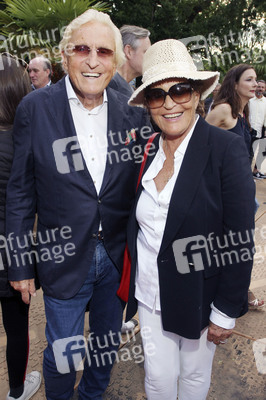 Premiere Circus Roncalli in Hamburg