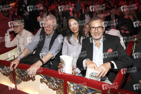 Premiere Circus Roncalli in Hamburg