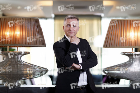 Exklusives Fotoshooting mit Jörg Knör in Köln