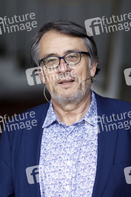 Elisabeth Wehling und Gert Scobel auf der phil.cologne 2019 in Köln