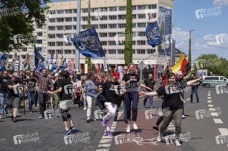 Marsch füru Jesus und Marsch für Satan in Leipzig