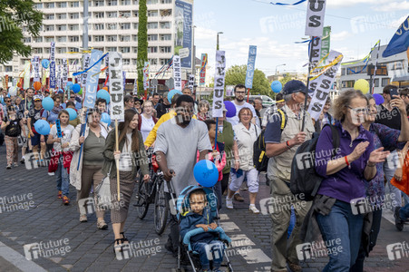 Marsch füru Jesus und Marsch für Satan in Leipzig