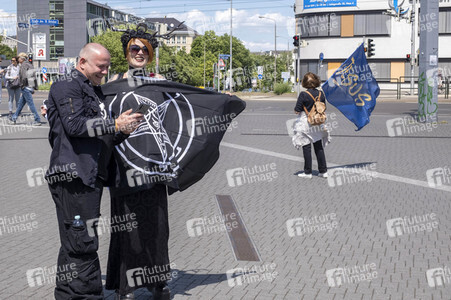 Marsch füru Jesus und Marsch für Satan in Leipzig