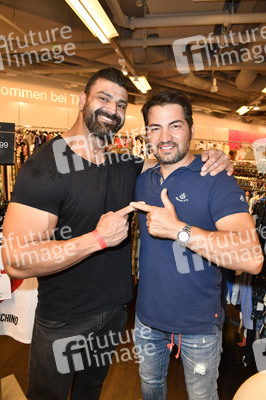 TK Maxx Late Night Shopping Event in Berlin