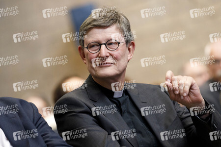 Eintrag von Axel Freimuth in das Goldene Buch der Stadt Köln