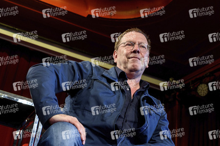 Pressekonferenz zur Zukunft der Volksbühne in Berlin