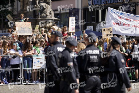 Symbolfoto Polizeipräsenz