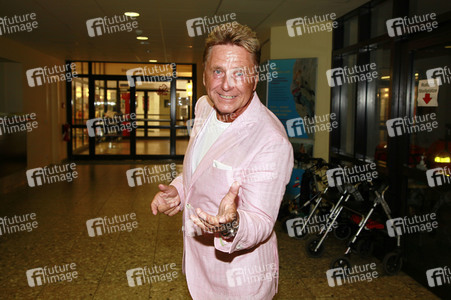 700. Kofferradio Schlagershow in Berlin