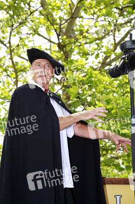 Protest-Show von Beppo Küster in Berlin