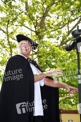 Protest-Show von Beppo Küster in Berlin