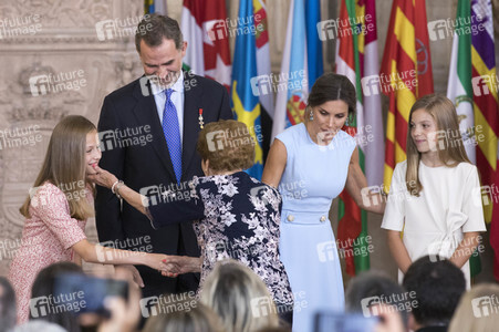 Verleihung der Zivilverdienstorden in Madrid