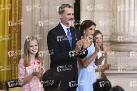 Verleihung der Zivilverdienstorden in Madrid