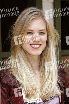 Pressetermin 'Unter Geiern - Der Sohn des Bärenjägers' in Bad Segeberg