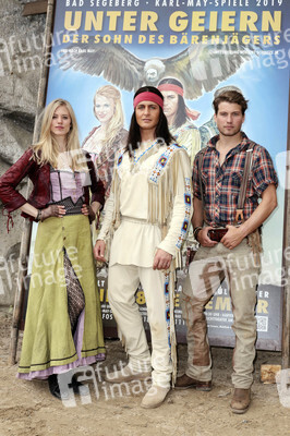 Pressetermin 'Unter Geiern - Der Sohn des Bärenjägers' in Bad Segeberg