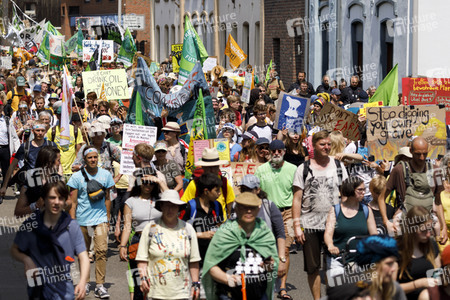'Ende Gelände' Demonstration in Hochneukirch