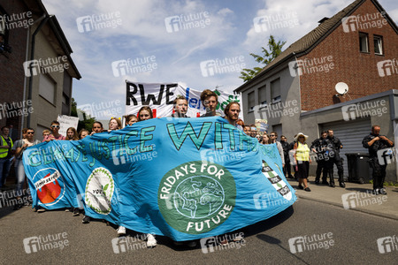 'Ende Gelände' Demonstration in Hochneukirch