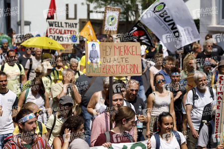 'Ende Gelände' Demonstration in Hochneukirch