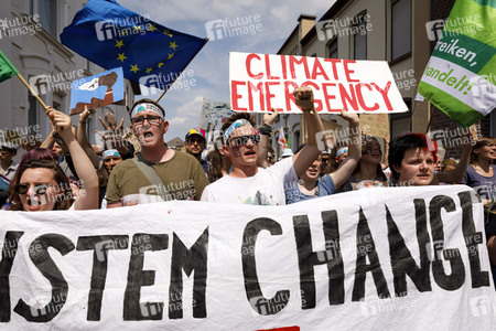 'Ende Gelände' Demonstration in Hochneukirch
