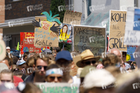 'Ende Gelände' Demonstration in Hochneukirch