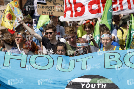 'Ende Gelände' Demonstration in Hochneukirch