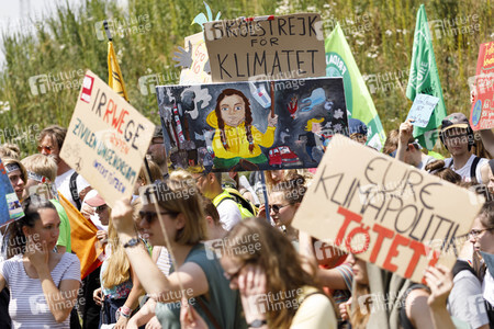 'Ende Gelände' Demonstration in Hochneukirch