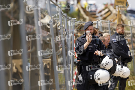 'Ende Gelände' Demonstration in Hochneukirch