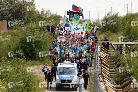 'Ende Gelände' Demonstration in Hochneukirch