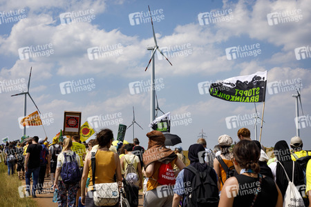 'Ende Gelände' Demonstration in Hochneukirch