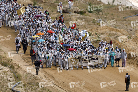 'Ende Gelände' Demonstration in Hochneukirch