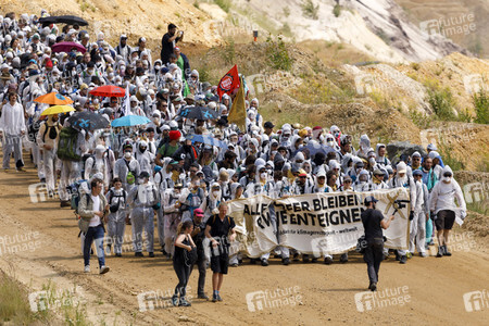 'Ende Gelände' Demonstration in Hochneukirch