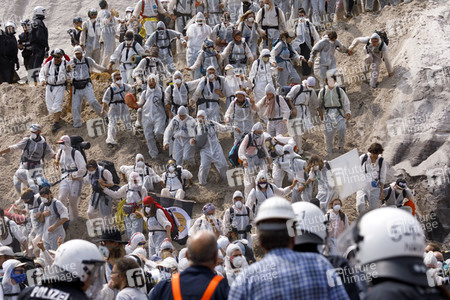 'Ende Gelände' Demonstration in Hochneukirch