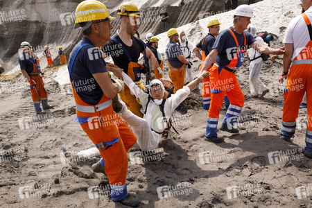 'Ende Gelände' Demonstration in Hochneukirch