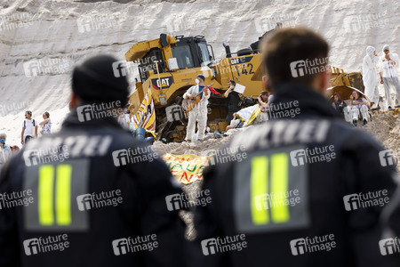 'Ende Gelände' Demonstration in Hochneukirch