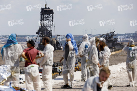 'Ende Gelände' Demonstration in Hochneukirch